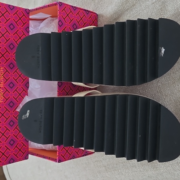 Tory Burch Women's Cream Patent Leather Miller Platform Sandals New W/box - Picture 4 of 4